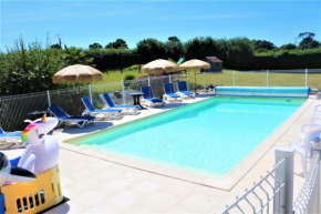 Maison accueillante à Néhou avec piscine partagée